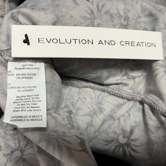 Evolution and Creation Women's Grey Floral Bra Top - Size Medium - NWT - Picture 2 of 3